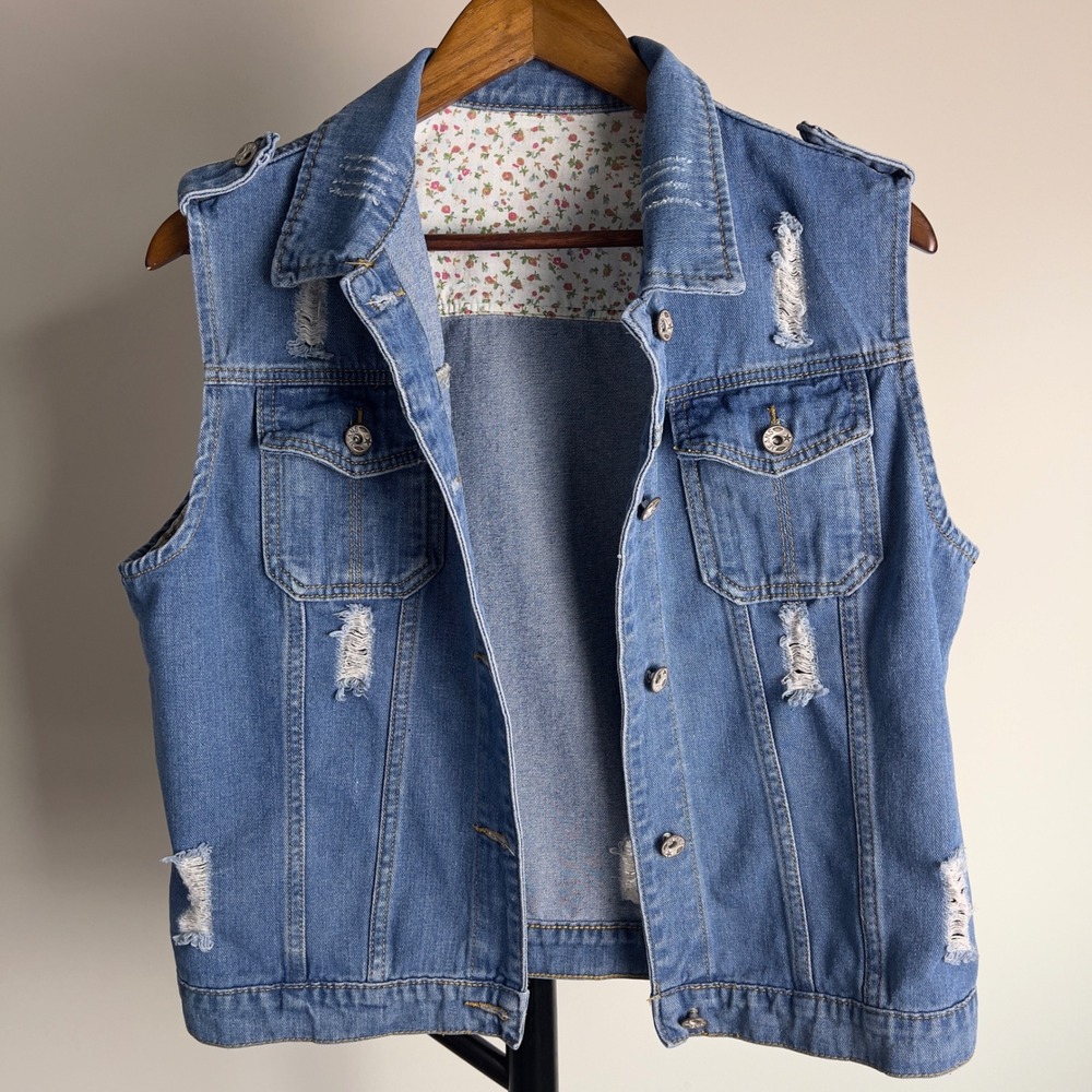 Distressed Denim Vest Medium Wash Ripped Sleeveless Trucker Jacket Floral Lining